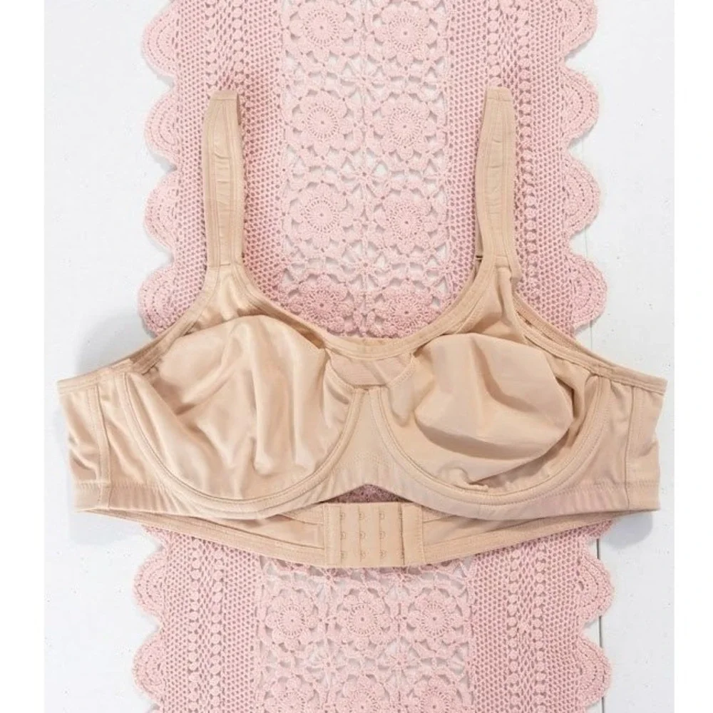 Beige Underwire Unlined Bra 42C Nude Adjustable Straps Hook Eye Closure‎